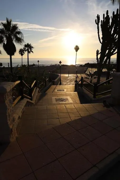Marina Castillo, Beachfront Sea Views 500M To Beach And Duquesa Marina Manilva 0*,  Spain