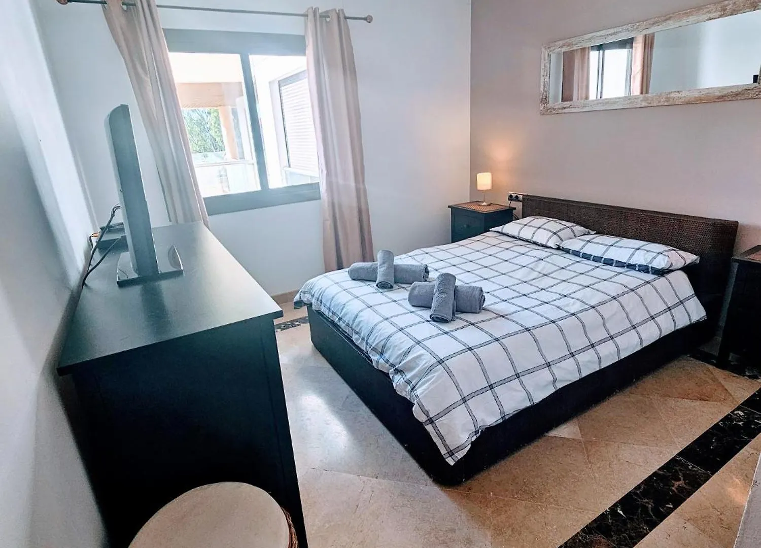 Marina Castillo, Beachfront Sea Views 500M To Beach And Duquesa Marina Manilva 0*,